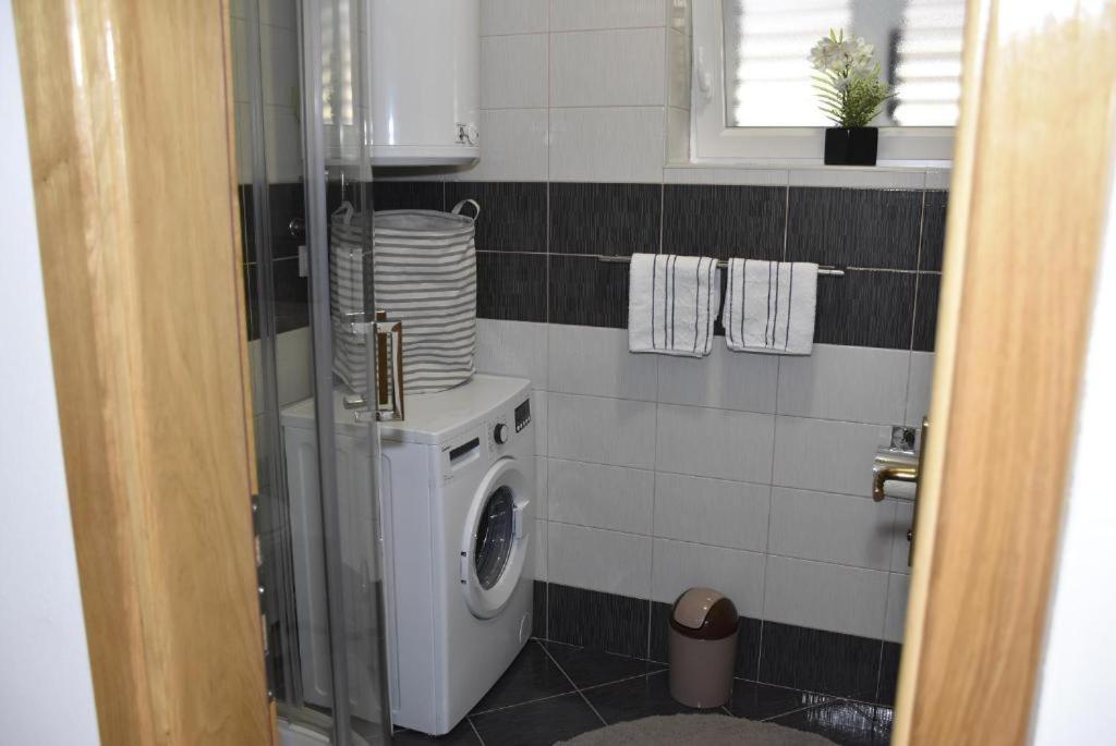 Apartmani Mira Klenovica Exteriér fotografie