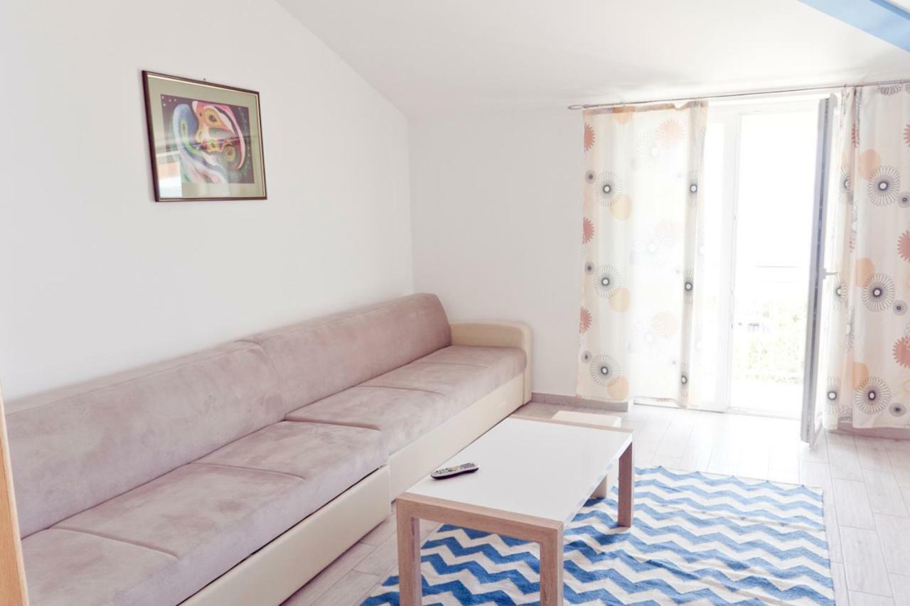Apartmani Mira Klenovica Exteriér fotografie