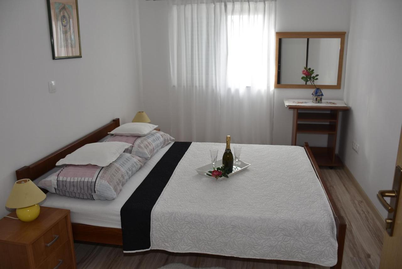 Apartmani Mira Klenovica Exteriér fotografie